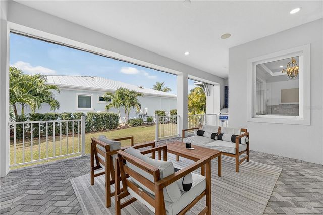 5720 TYBEE ISLAND DRIVE, Apollo Beach, FL 33572