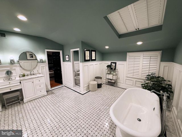 9217 JEFFERY RD, Great Falls, VA 22066