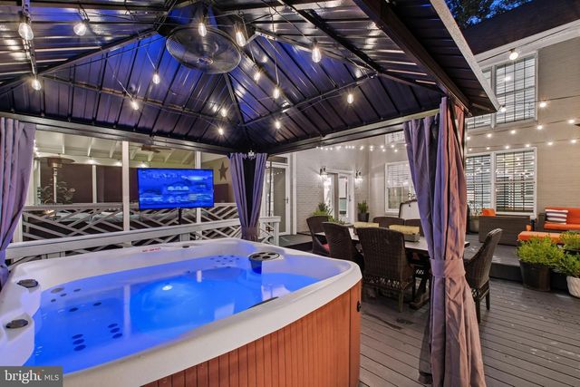 9217 JEFFERY RD, Great Falls, VA 22066