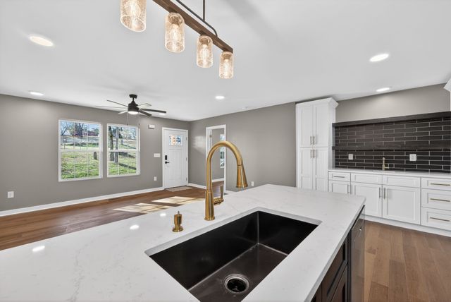 243 Curd Rd, Mount Juliet, TN 37122