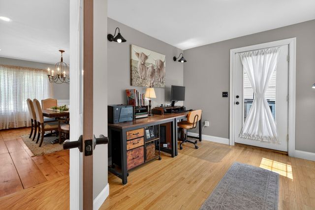 376 Main Street, Hopkinton, NH 03229