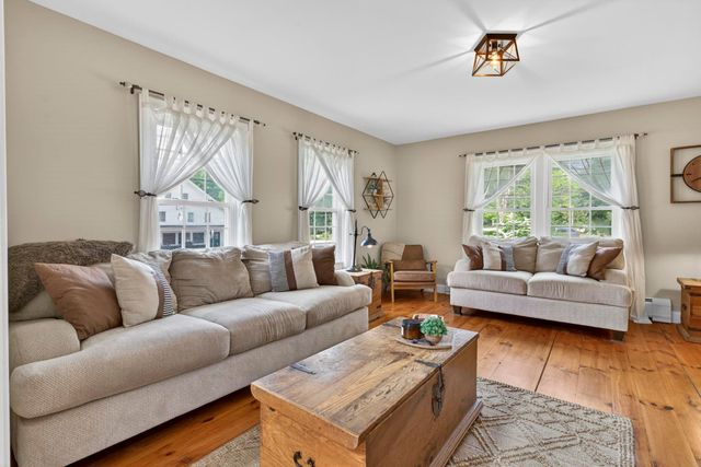 376 Main Street, Hopkinton, NH 03229