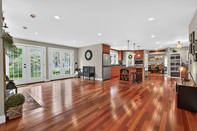 376 Main Street, Hopkinton, NH 03229