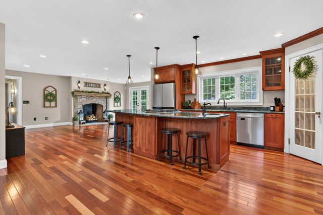 376 Main Street, Hopkinton, NH 03229