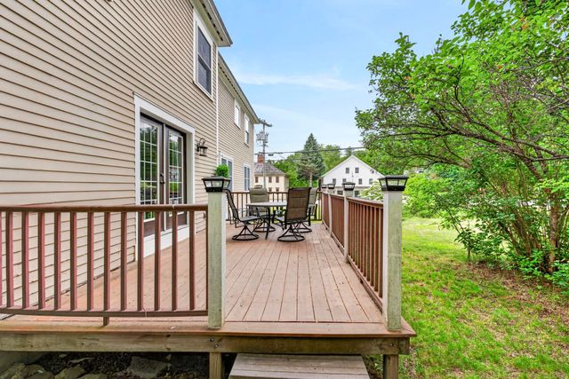 376 Main Street, Hopkinton, NH 03229