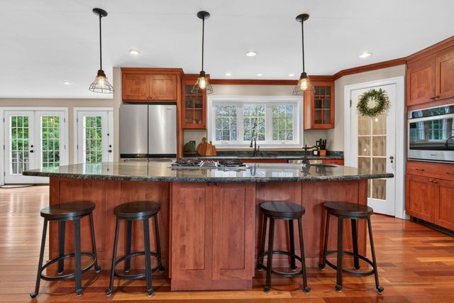 376 Main Street, Hopkinton, NH 03229