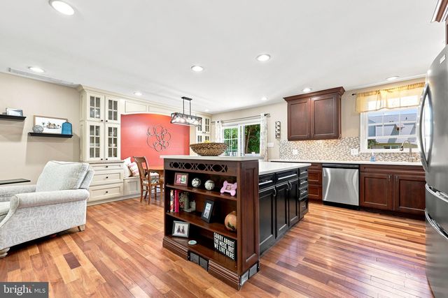 8619 BELFRY DR, Philadelphia, PA 19128