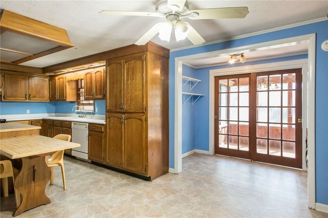 902 Stanton Ave, Waycross, GA 31503