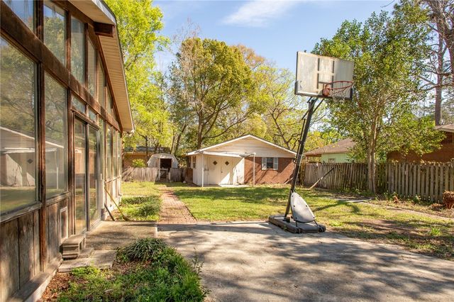 902 Stanton Ave, Waycross, GA 31503