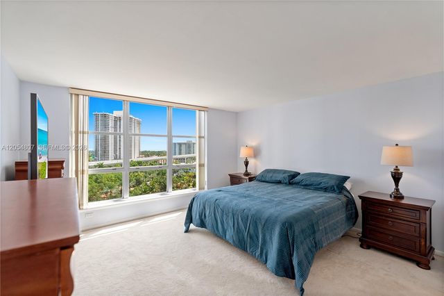 3600 Mystic Pointe Dr 1207, Aventura, FL 33180