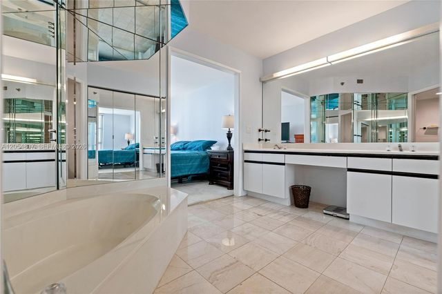 3600 Mystic Pointe Dr 1207, Aventura, FL 33180
