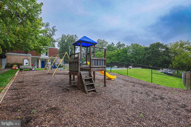 1906 GREENHAVEN DR, Baltimore, MD 21209