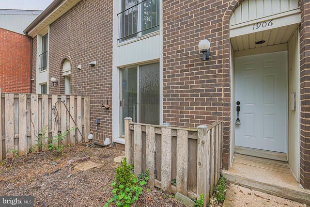 1906 GREENHAVEN DR, Baltimore, MD 21209