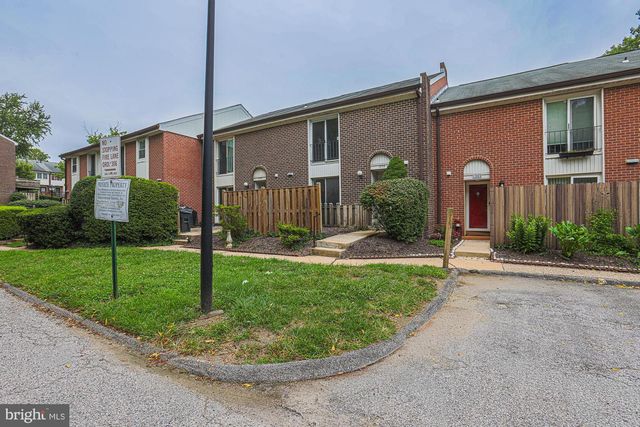 1906 GREENHAVEN DR, Baltimore, MD 21209