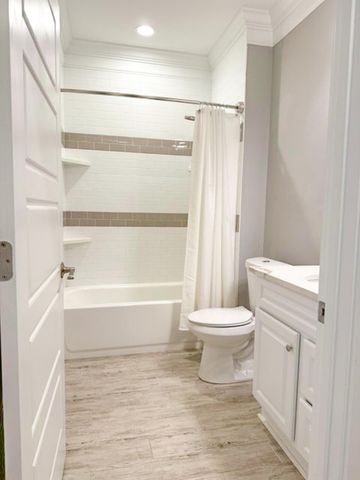 2420 Raymond Avenue, North Charleston, SC 29406