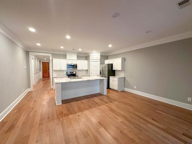 2420 Raymond Avenue, North Charleston, SC 29406