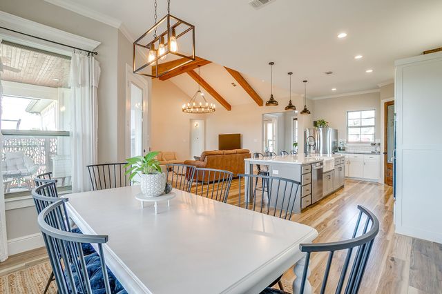 1000 Magnolia Court, Springtown, TX 76082