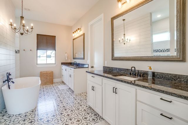 1000 Magnolia Court, Springtown, TX 76082