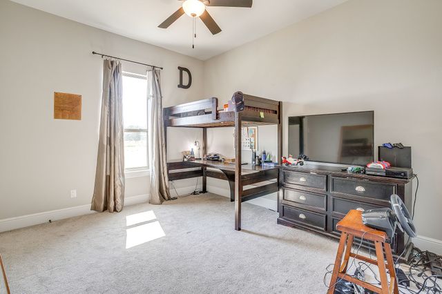 1000 Magnolia Court, Springtown, TX 76082