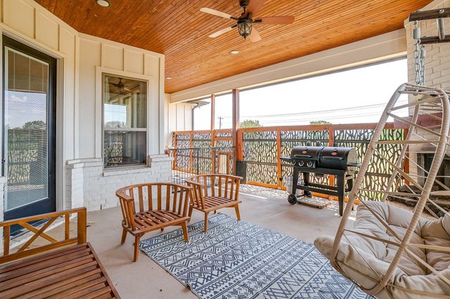 1000 Magnolia Court, Springtown, TX 76082