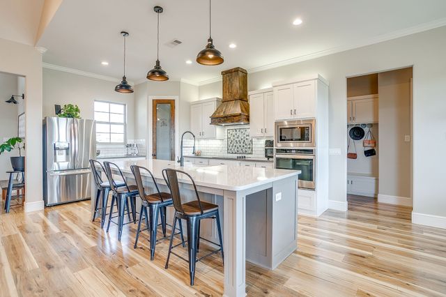1000 Magnolia Court, Springtown, TX 76082
