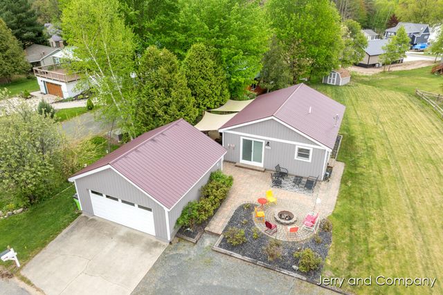 2058 N White Birch Drive, Mears, MI 49436