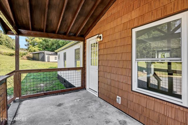8631 Ball Camp Pike, Knoxville, TN 37931