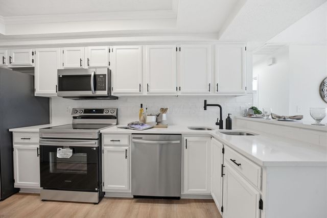 3782 Falls Circle Drive, 25, Hilliard, OH 43026