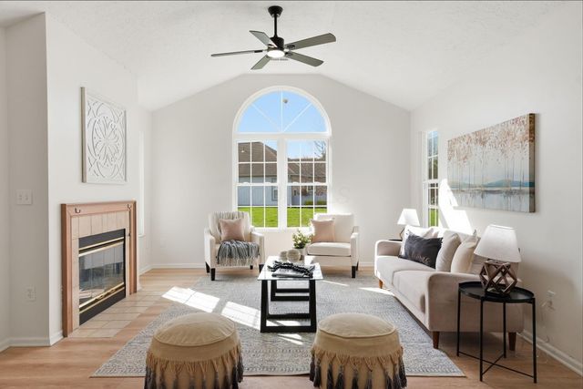 3782 Falls Circle Drive, 25, Hilliard, OH 43026