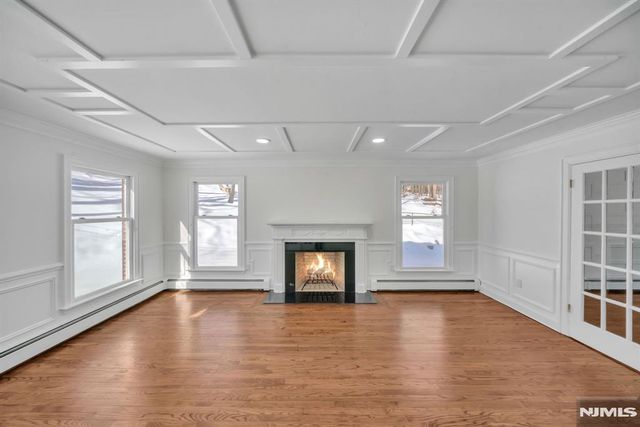 853 Shadow Ridge Road, Franklin Lakes, NJ 07417
