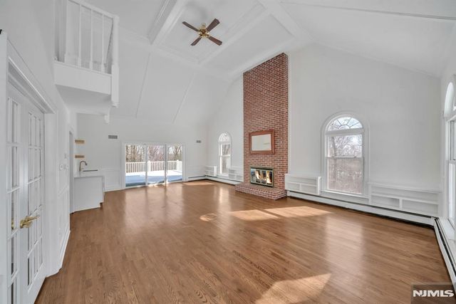853 Shadow Ridge Road, Franklin Lakes, NJ 07417