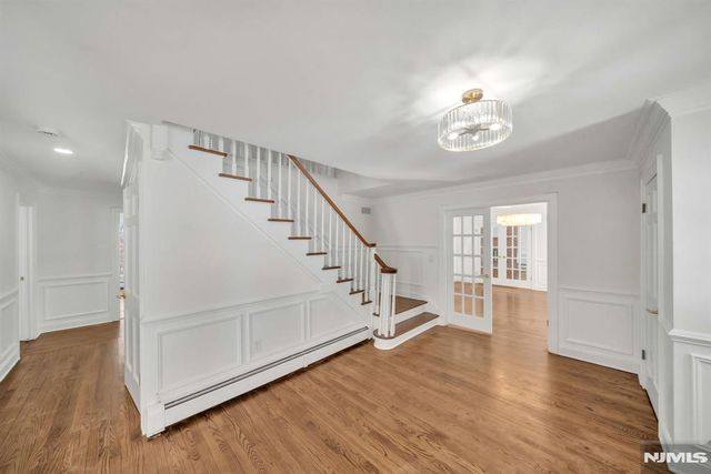 853 Shadow Ridge Road, Franklin Lakes, NJ 07417