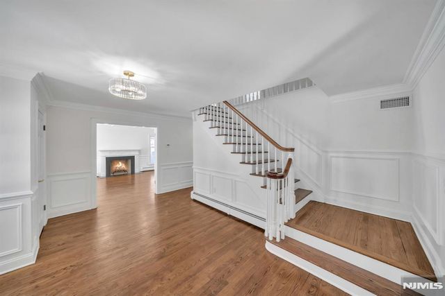 853 Shadow Ridge Road, Franklin Lakes, NJ 07417