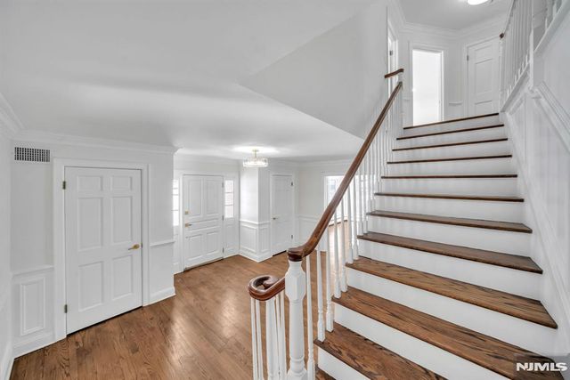 853 Shadow Ridge Road, Franklin Lakes, NJ 07417