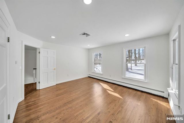 853 Shadow Ridge Road, Franklin Lakes, NJ 07417