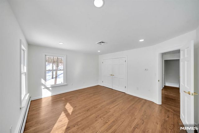 853 Shadow Ridge Road, Franklin Lakes, NJ 07417