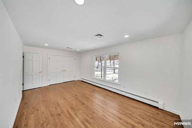 853 Shadow Ridge Road, Franklin Lakes, NJ 07417