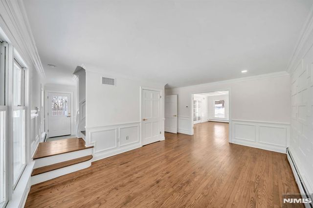 853 Shadow Ridge Road, Franklin Lakes, NJ 07417