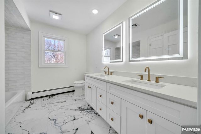 853 Shadow Ridge Road, Franklin Lakes, NJ 07417