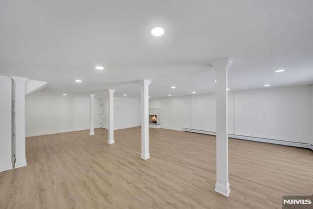 853 Shadow Ridge Road, Franklin Lakes, NJ 07417