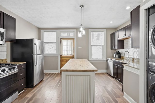 233 Edith St, Mt Washington, PA 15211