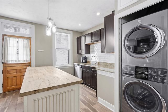 233 Edith St, Mt Washington, PA 15211