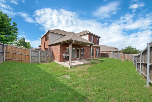 102 Outfitters Court, Newark, TX 76071