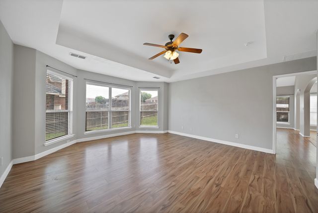 102 Outfitters Court, Newark, TX 76071