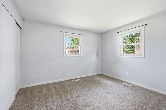 110 Eastwood Court, Garrett, IN 46738
