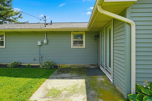 110 Eastwood Court, Garrett, IN 46738