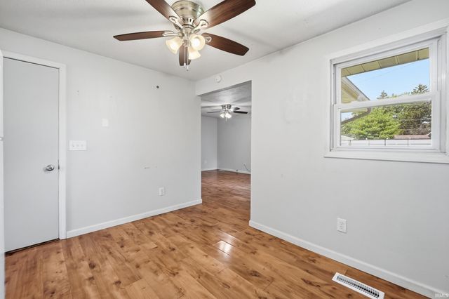 110 Eastwood Court, Garrett, IN 46738