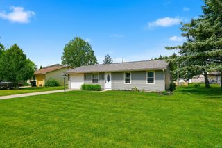 110 Eastwood Court, Garrett, IN 46738