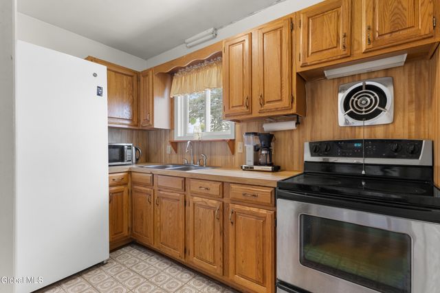 411 Ward Lane, Schoharie, NY 12157