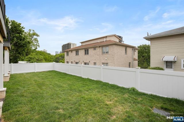332 12th Street B, Palisades Park, NJ 07650